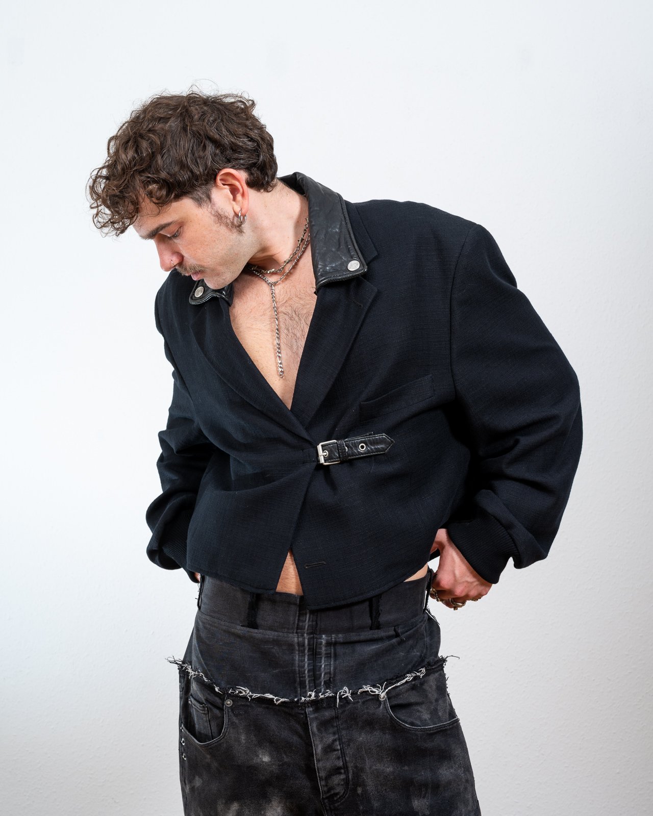 Cropped Blazer - Image 3